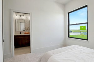 Guest bedroom with Jack & Jill bathroom